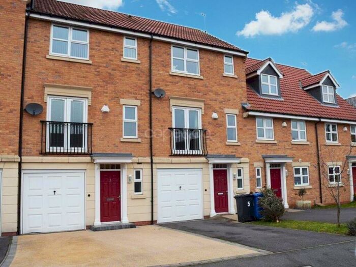 3 Bedroom Semi-Detached House To Rent In Avalon Drive, Chellaston, Derby, Derbyshire, DE73