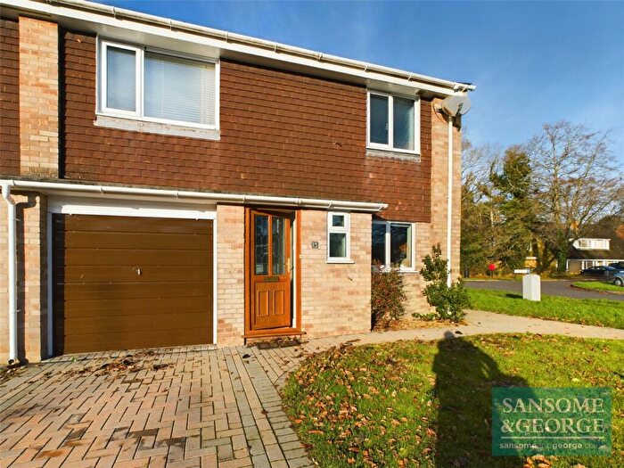 4 Bedroom Semi-Detached House To Rent In Douro Close, Baughurst, Tadley, Hampshire, RG26