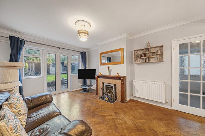 2 Bedroom Semi-Detached Bungalow For Sale In May Road, Dartford, DA2