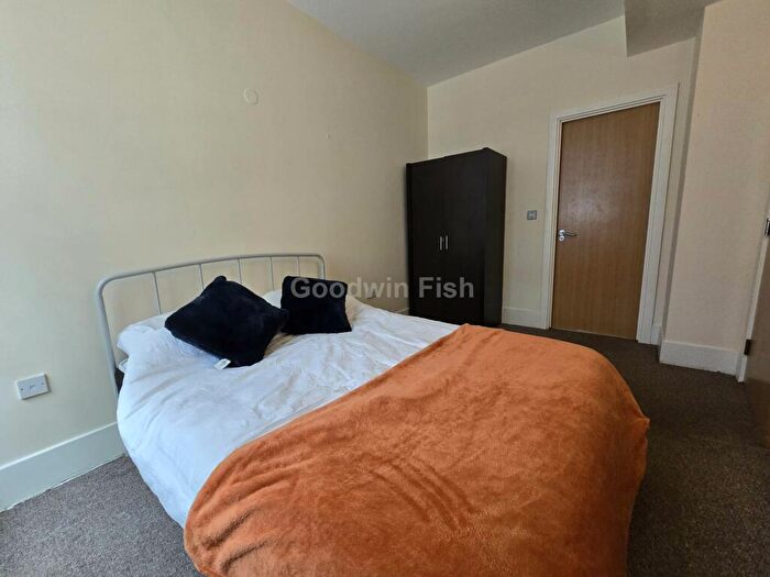 2 Bedroom Apartment To Rent In Cambridge Street, Manchester, M1