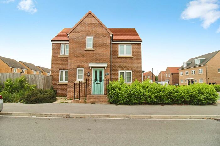 3 Bedroom Detached House For Sale In Waudby Way, Hull, HU9