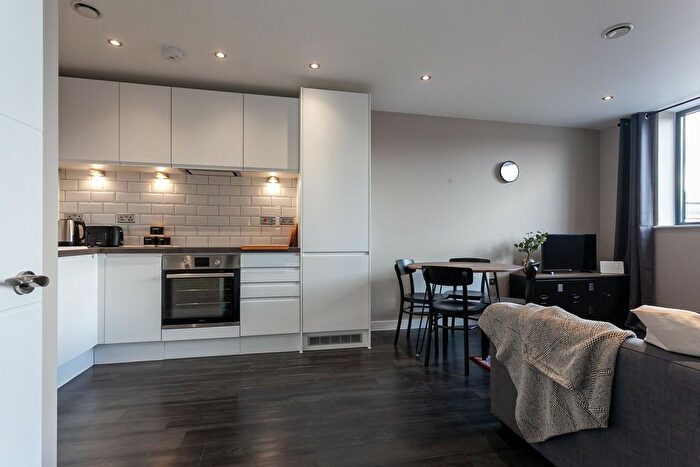 1 Bedroom Flat For Sale In West Bar, Sheffield, S3