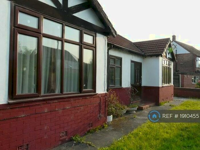 4 Bedroom Bungalow To Rent In Burnage Hall Road, Manchester, M19