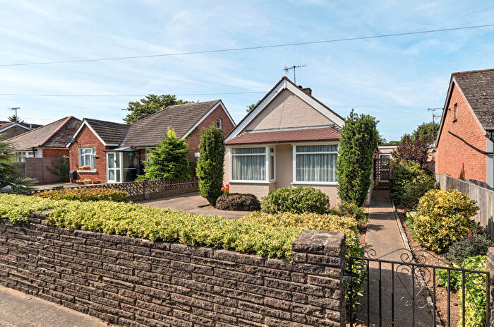 3 Bedroom Bungalow For Sale In Upper Brighton Road, Sompting, Lancing, West Sussex, BN15