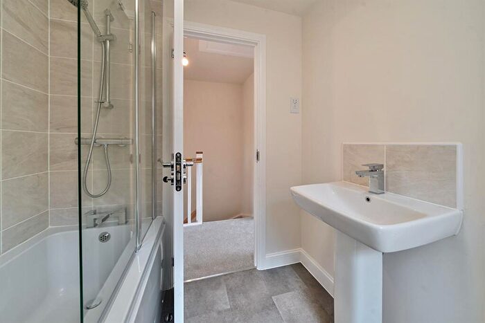 2 Bedroom End Of Terrace House To Rent In Bedroom End Of Terrace House In Dandelion Drive, Cramlington, NE23