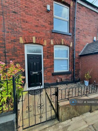 2 Bedroom Terraced House To Rent In Hyde, Hyde, SK14