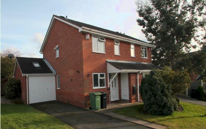 2 Bedroom Semi-Detached House To Rent In Skylark Close, Brierley Hill, DY5