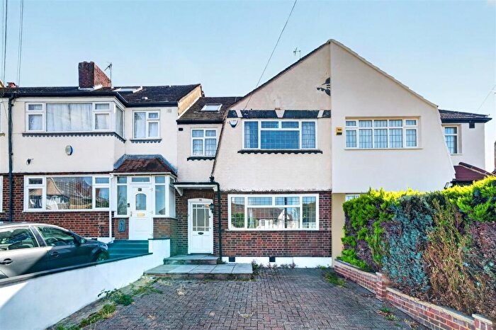 4 Bedroom Terraced House For Sale In Torrington Way, Morden, SM4