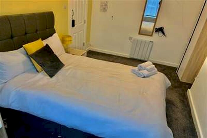 2 Bedroom Flat To Rent In Eastern Ave, Liverpool L24 2sx ***available With Zero Deposit***