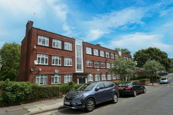 2 Bedroom Flat To Rent In Cavendish Avenue, Sudbury Hill, Harrow, HA1
