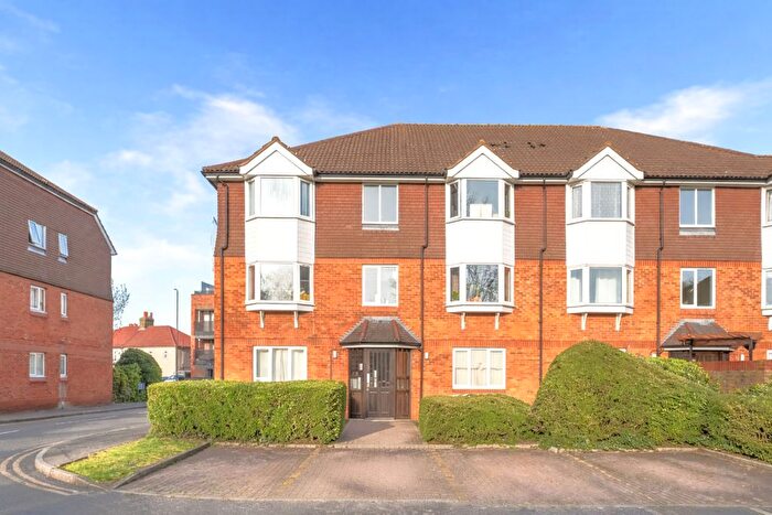 2 Bedroom Flat For Sale In Church Road, Mitcham, CR4