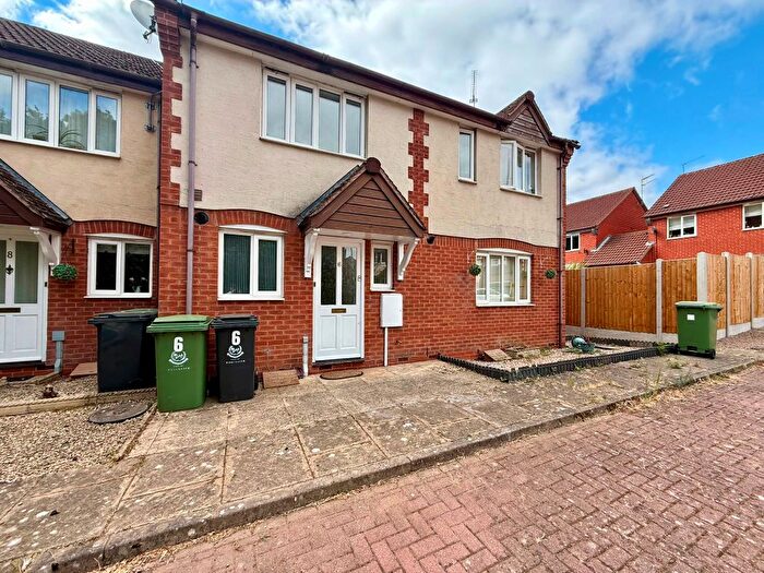 2 Bedroom Terraced House To Rent In Fielden Row, Worcester, WR4