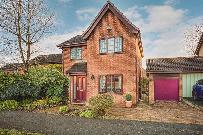 3 Bedroom Detached House For Sale In Bishops Drive, Oakwood, Derby, DE21