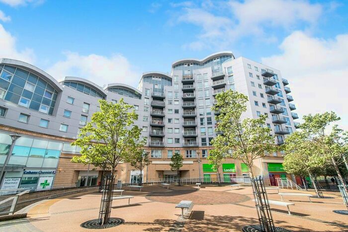 2 Bedroom Flat To Rent In Alencon Link, Basingstoke, Hampshire, RG21