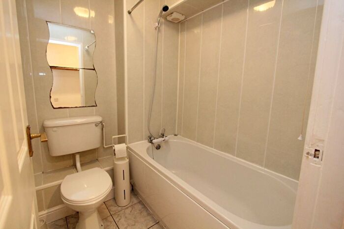 1 Bedroom Flat To Rent In Meadowcroft, Rhoose, CF62
