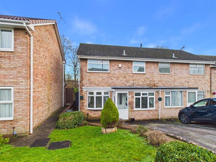 3 Bedroom Semi-Detached House For Sale In Exley Close, North Common, Bristol, BS30