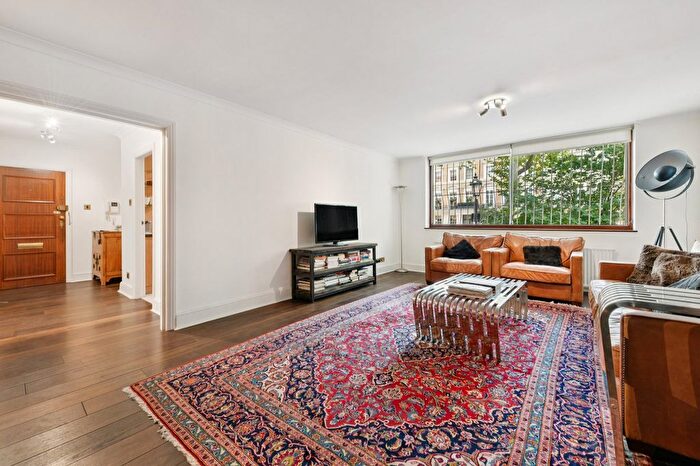 3 Bedroom Flat To Rent In Rutland Gate, Knightsbridge, SW7