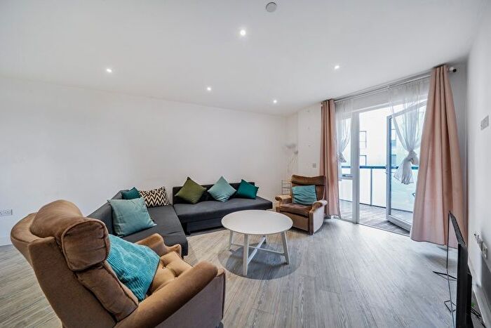 1 Bedroom Flat For Sale In Melody House, Brent, London, NW10