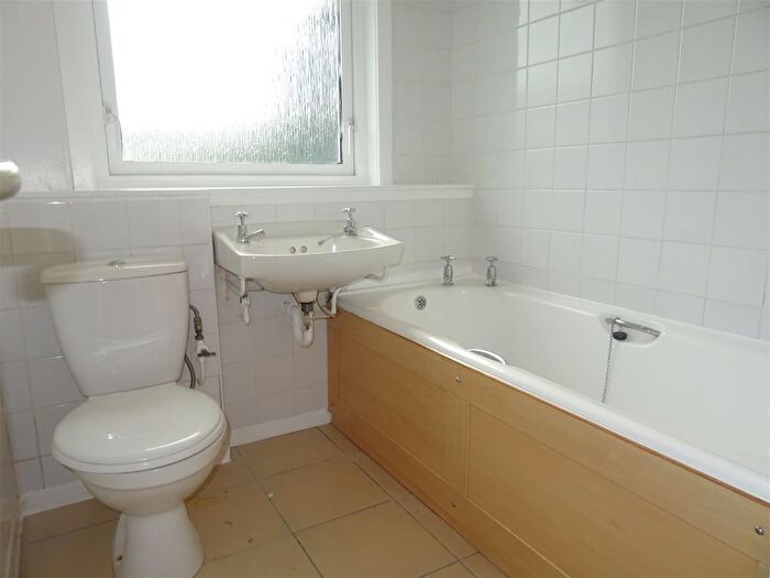 1 Bedroom Flat To Rent In Primrose Crescent, Perth, PH1