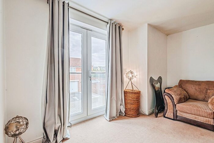 2 Bedroom Detached House For Sale In Redpoll Drive, Portishead, Bristol, Somerset, BS20