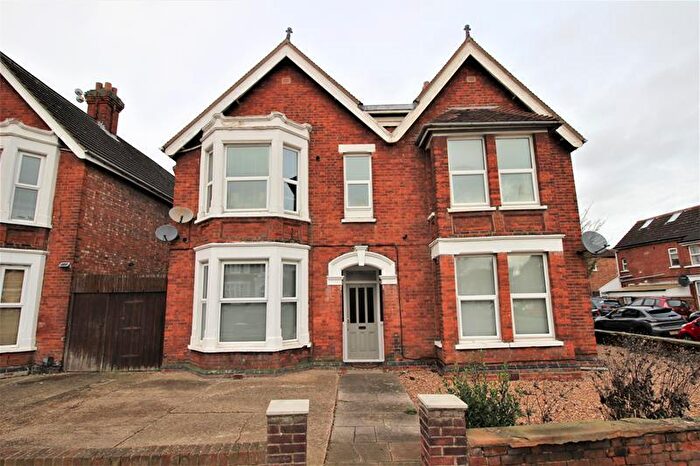 1 Bedroom Flat To Rent In Goldington Road, MK40