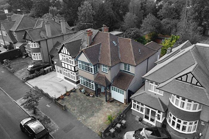 6 Bedroom Semi Detached House For Sale In Greystone Gardens, Harrow, HA3