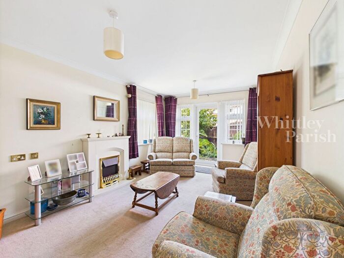 2 Bedroom Detached House For Sale In Oswald Mews, Botesdale, IP22