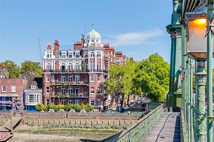 1 Bedroom Flat To Rent In Hammersmith Bridge Road, Lower Mall, W6