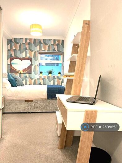 7 Bedroom Terraced House To Rent In North End, Portsmouth, PO2