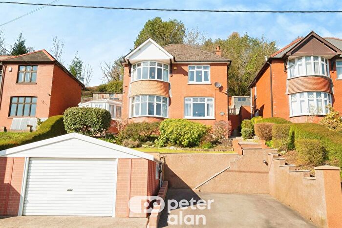 4 Bedroom Detached House For Sale In Usk Road, Pontypool, NP4