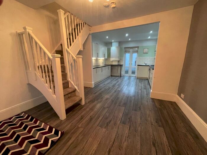 2 Bedroom House To Rent In Park Avenue, Fazakerley, L9