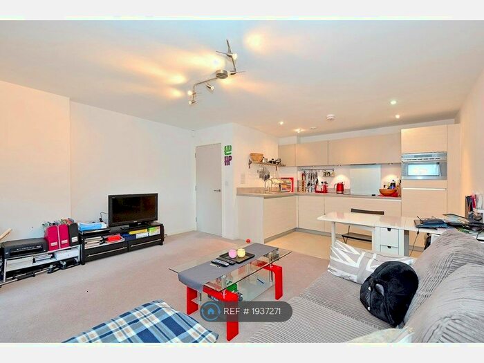 1 Bedroom Flat To Rent In Kirkby Apartments, London, E3