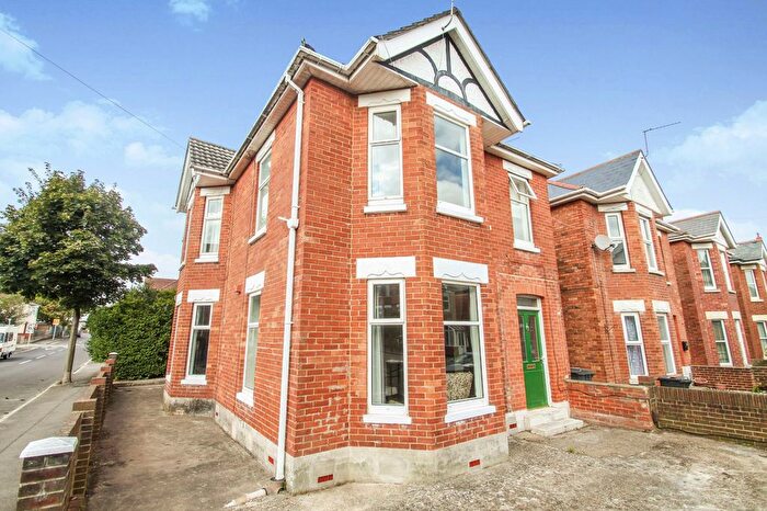 6 Bedroom Property To Rent In Stanfield Road, Bournemouth, BH9