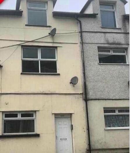 2 Bedroom Flat To Rent In Ystrad Road, Pentre, CF41