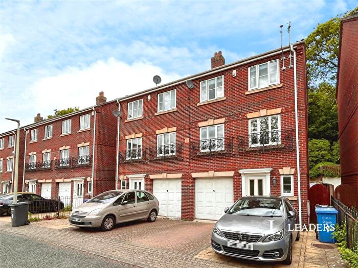 4 Bedroom Semi-Detached House For Sale In Lime Kiln Mews, Norwich, NR3