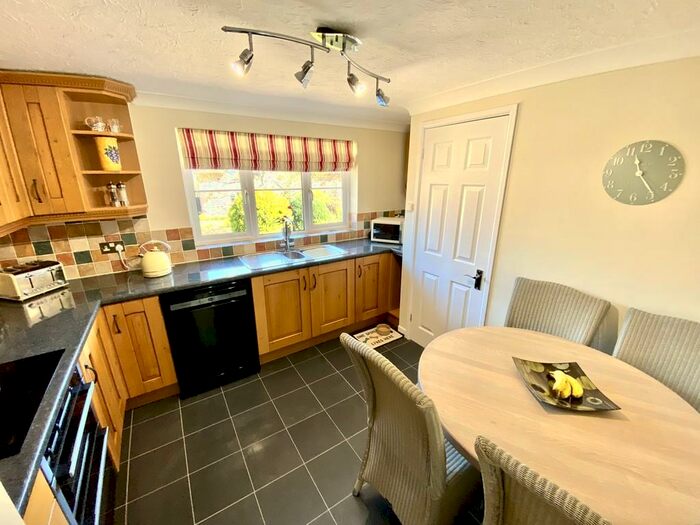 3 Bedroom Barn Conversion To Rent In Loop Farm Road, Lytchett Matravers