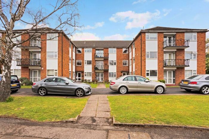 2 Bedroom Flat To Rent In Sandy Lodge Court Sandy Lodge Way, HA6