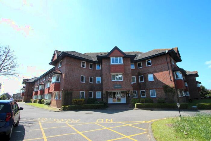 2 Bedroom Flat For Sale In Salvington Road, Worthing, West Sussex, BN13