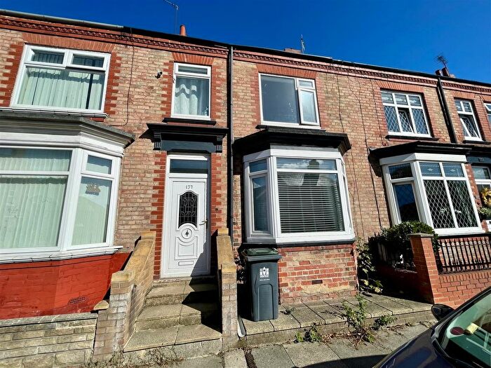 3 Bedroom Terraced House For Sale In Clifton Road, Darlington, DL1