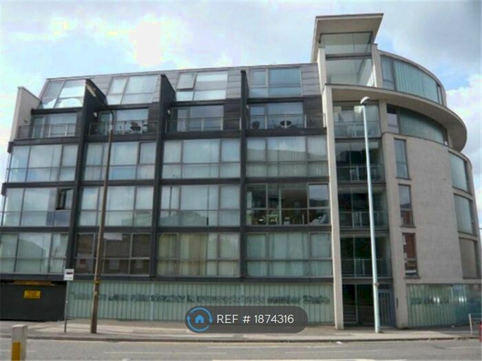 1 Bedroom Flat To Rent In The Crescent, Salford, M5