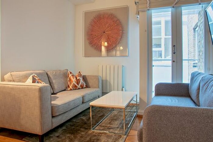 1 Bedroom Flat To Rent In Nottingham Place, Marylebone, London, W1U