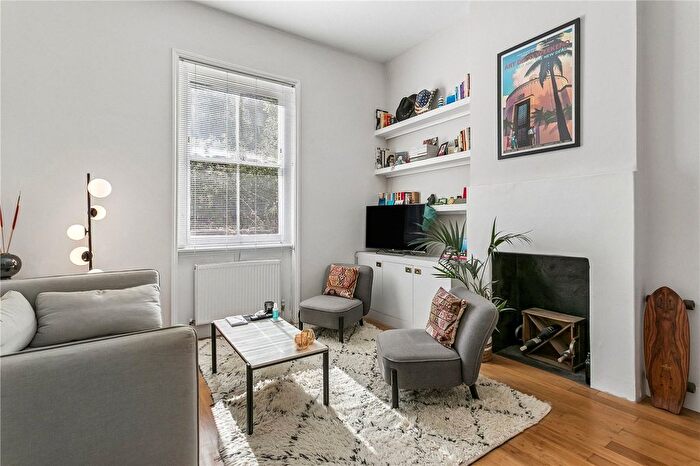 1 Bedroom Flat For Sale In Clarendon Road, London, W11