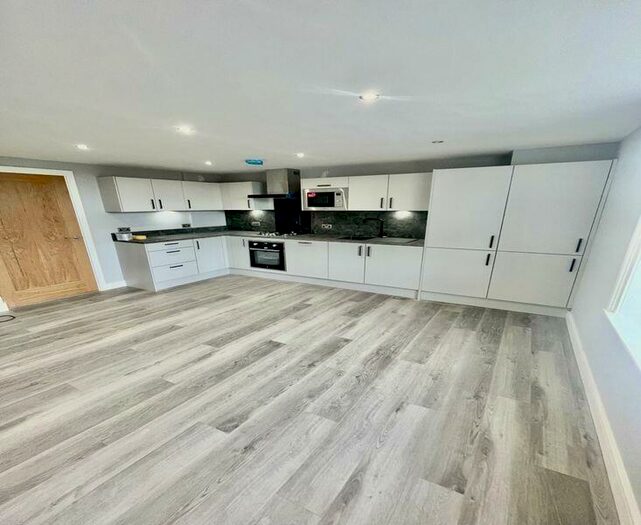 1 Bedroom Apartment To Rent In Birkenshaw Road, Birkenshaw, West Yorkshire, BD11