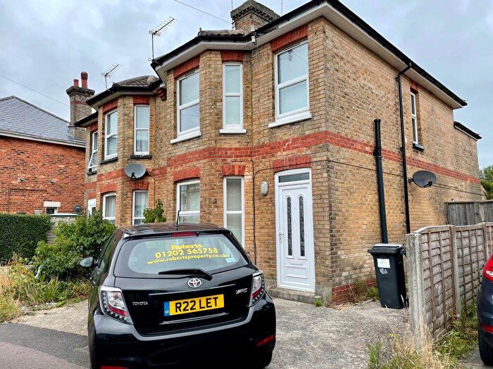 4 Bedroom House To Rent In Cardigan Road, Winton (), P01