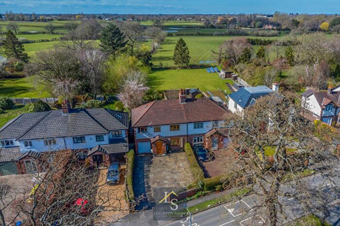 4 Bedroom Semi-Detached House For Sale In Moor Lane, Woodford, SK7