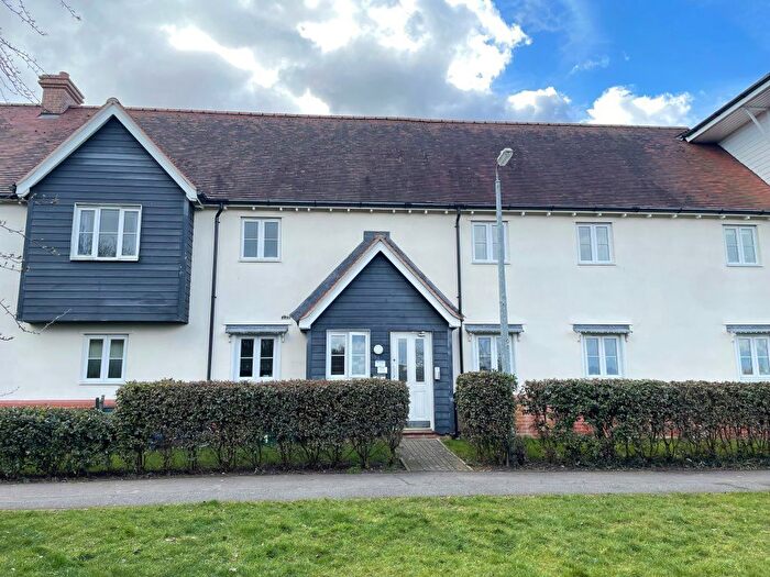 2 Bedroom Flat To Rent In Iona Walk, Rowhedge, Colchester, CO5