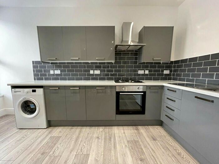 2 Bedroom Flat To Rent In Portland Street, Lincoln, LN5