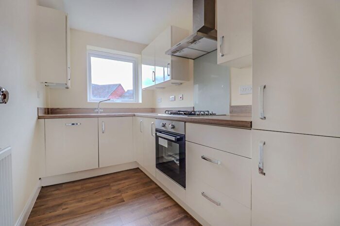 2 Bedroom Flat For Sale In Tay Road, Lubbesthorpe, LE19