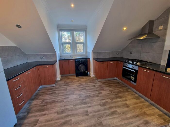 2 Bedroom Flat To Rent In Alexandra Drive, Crystal Palace, London, SE19