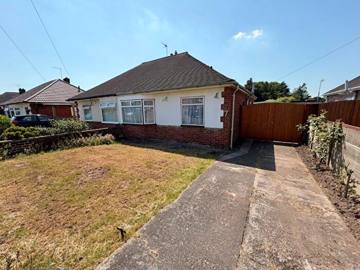 2 Bedroom Semi-Detached Bungalow For Sale In Trentdale, Whitby, CH65